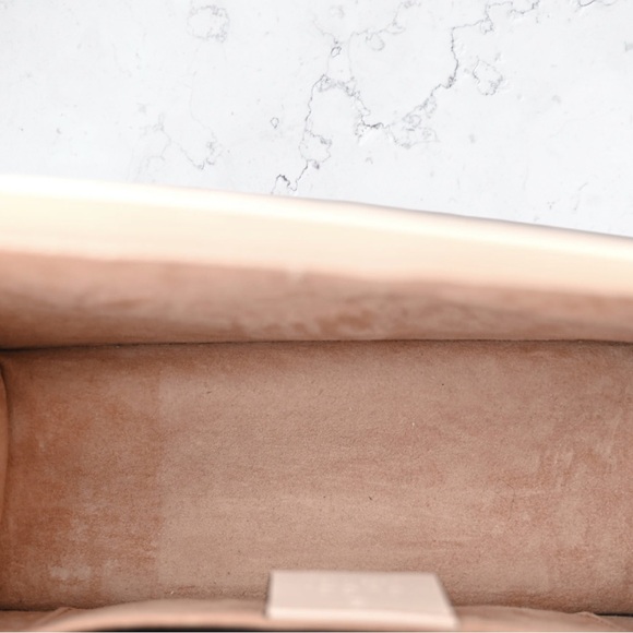 Gucci Calfskin Animal Studs Mini Sylvie Top Handle Bag White - Picture 7 of 10